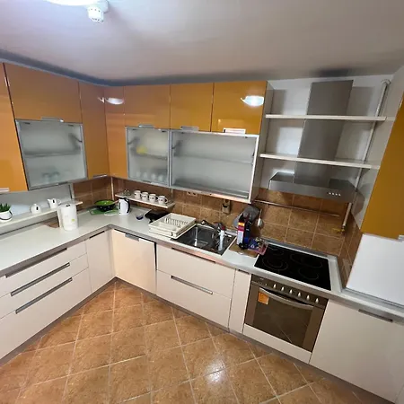1 Apartament